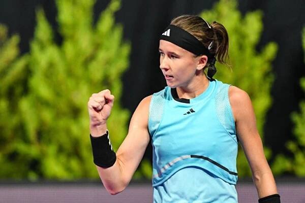 V českém derby kralovala Bartůňková. Po jasné výhře je poprvé ve čtvrtfinále na okruhu WTA