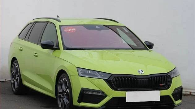 Chce výhodně koupit ojeté auto? Je ideální doba, trh hlásí historicky nízké ceny