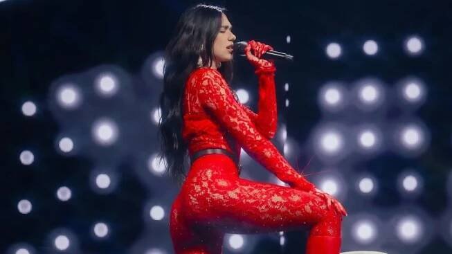 Dua Lipa a přípravy na svatbu? Nespěchá to, překvapila zpěvačka!
