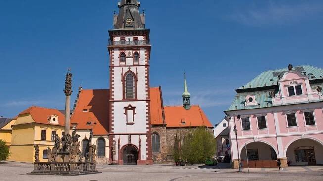 Chomutovská tetralogie: Od korektního soužití k mnichovskému násilí
