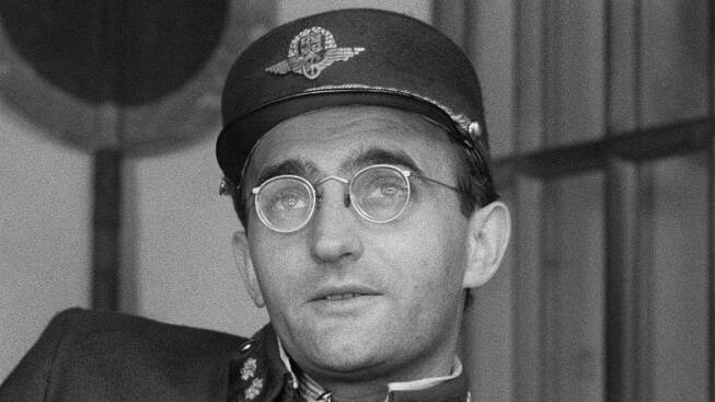KVÍZ: Před 3 lety zemřel Josef Somr. Jak dobře znáte jeho role? Otestujte se