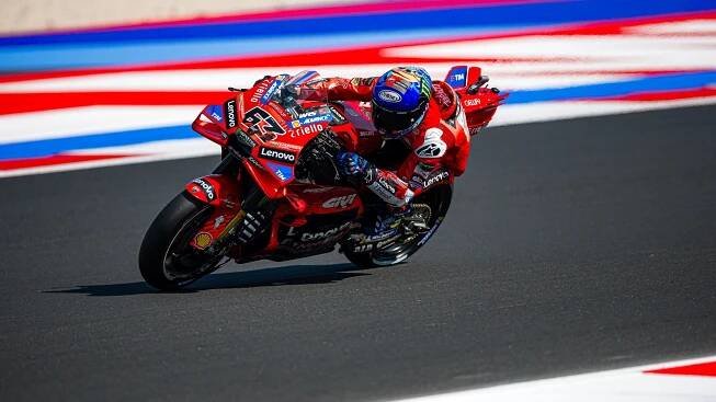 MotoGP: Nejrychlejším mužem prvního japonského tréninku se stal Bagnaia