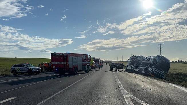 Na silnici č. 16 v katastru obce Hobšovice na Kladensku zasahují...