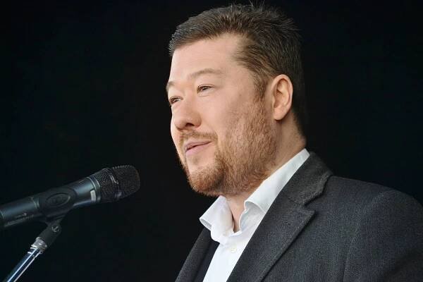 Bydlení Tomia Okamury: Hrad s 39 místnostmi. Sousedi kroutí hlavou, architekti tleskají