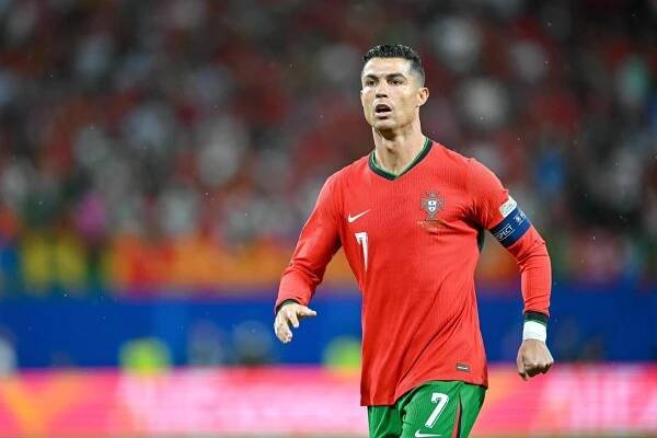 Kolik si vydělá Ronaldo? Za hodinu tolik, co normální Čech za celý rok