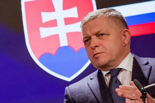 Unie je v pr..., tvrdí Fico. Nový balík sankcí proti Rusku ale nakonec podpoří