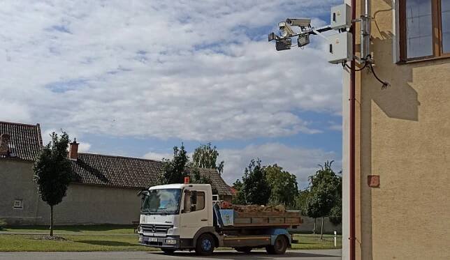 Řidiči, pozor na plyn v okolí Uničova. Rychlost začaly měřit tři nové radary