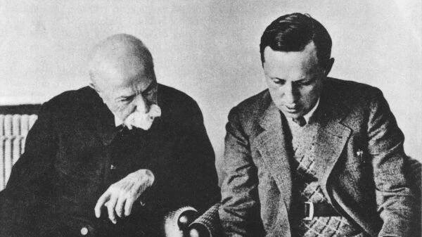 Tajemství místa posledního odpočinku T. G. Masaryka. Pohřben je v Lánech, hrob měl vyhlédnutý jinde