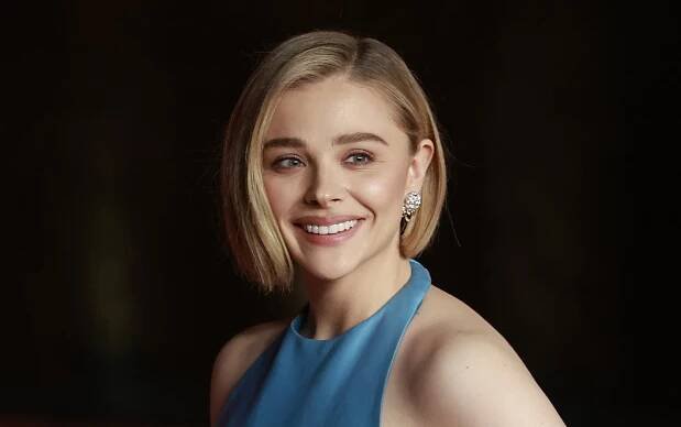 Herečka Chloë Grace Moretz oslavila svatbu s pokerovou tématikou