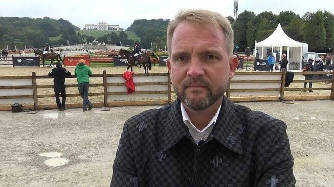 Libor Bouček: Táta jezdil parkury. Třetí slovo, které dcera umí, je „koně“