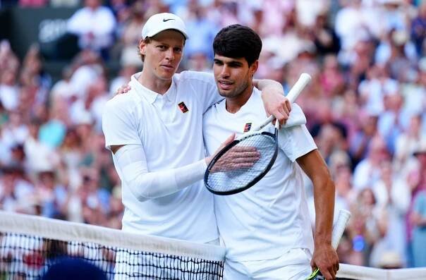 ‚Hrajeme proti sobě rádi, většinou to znamená boj o titul.‘ US Open čeká finále Sinnera proti Alcarazovi