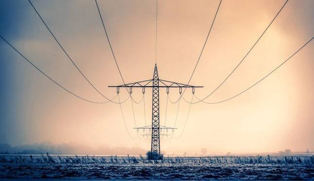 ČEPS dá na lepší vedení kvůli obnovitelné energii 80 miliard. Zaplatí je zákazník