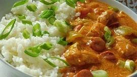 Recept na kuře na paprice: Tipy na rychlou přípravu i dokonalou omáčku s vývarem i bez něj