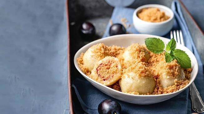 Recept na švestkové knedlíky z bramborového těsta