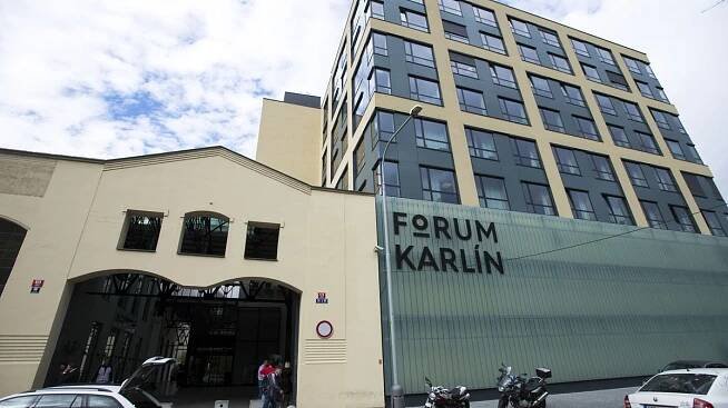 Prodej Fora Karlín a dalších budov finišuje. Zájem má „německý Baťa“ i Češi