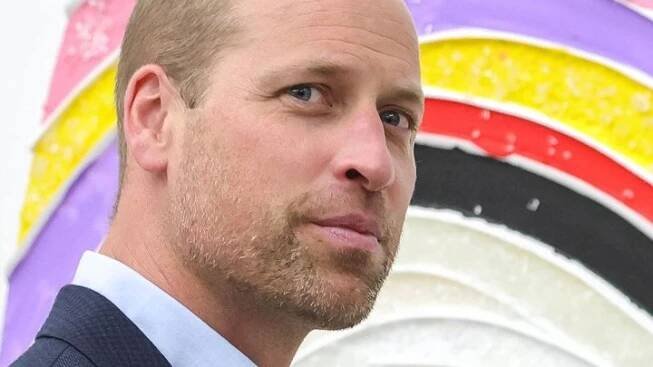 Princ William zavítal na exkurzi unikátní sanitky. Je první svého druhu