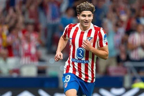 Álvarez v Liverpoolu? Agent hvězdy Atlétika Madrid připustil, že tahle varianta ležela na stole