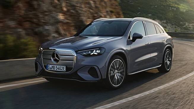 Nejprodávanější mercedes vstupuje do nové éry! Má působivé parametry, vlastní kinosál a podvozek luxusní limuzíny