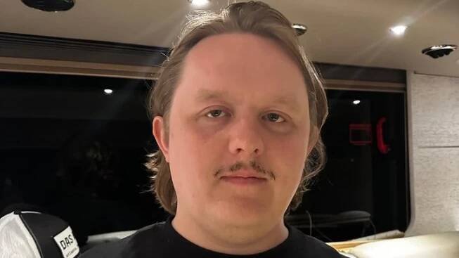 Taylor Swift se mohla potrhat smíchy. Za vším stojí Lewis Capaldi