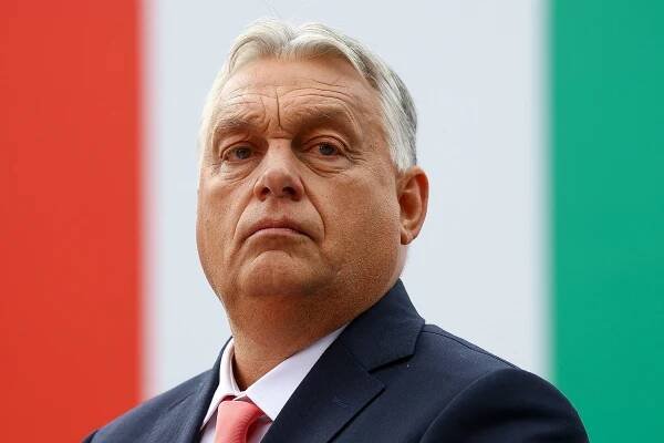 Možná tam náš dron letěl, no a? Ukrajina není suverénní země, řekl Orbán