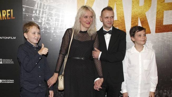 Dcera Karla Gotta se brání lžím, které o ni kolují. Lucie žádné peníze od Ivany Gottové nedostává