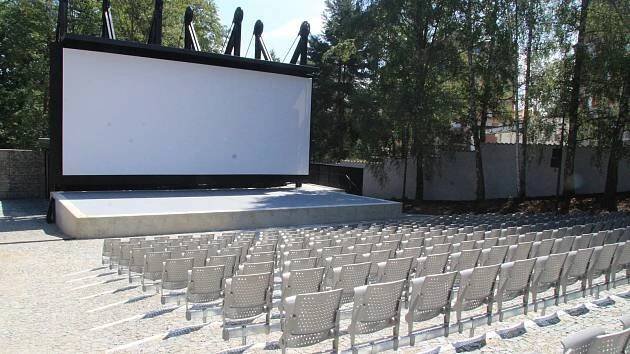 Štěpánčin park a kino budou v průvodci. Stavby z Prachatic řadí mezi skvosty