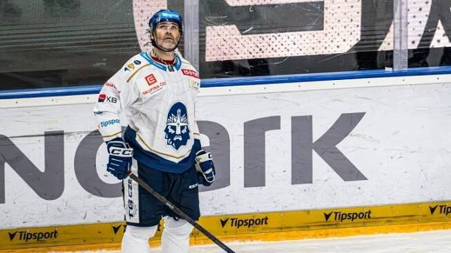 Jaromír Jágr napíná hokejovou rodinu. Bude ještě hrát extraligu?