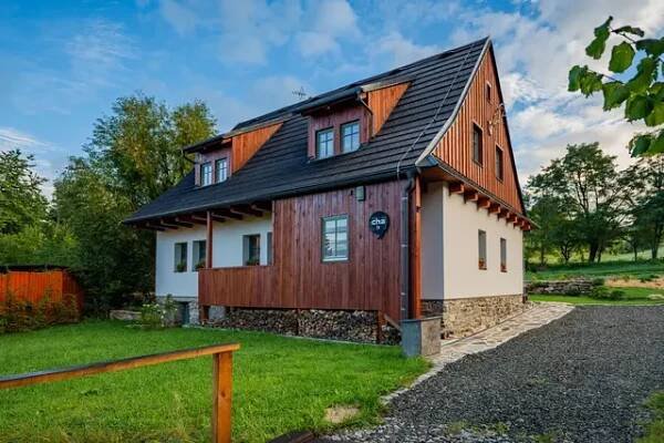 Čtyřletá rekonstrukce proměnila starou chalupu v perlu Jeseníků, která získala i obdiv tisíců čtenářů