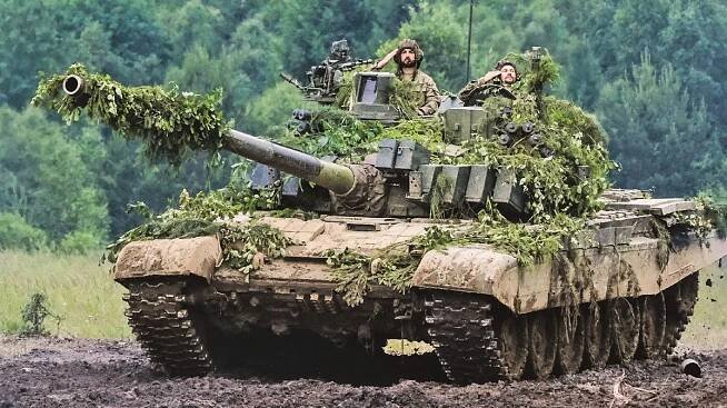 Obrana vyhazuje stamiliony na modernizaci starých T-72, i když nakoupila moderní leopardy