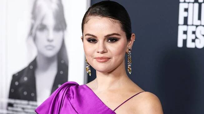 Exkluzivní fotografie ze svatby Seleny Gomez: Měla troje svatební šaty
