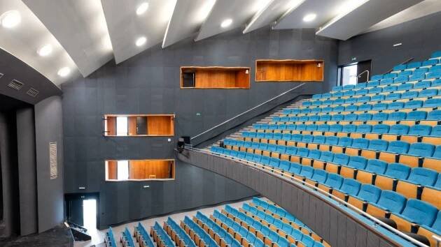 Ústecký Dům kultury po rekonstrukci divadelního sálu otvírá brány veřejnosti