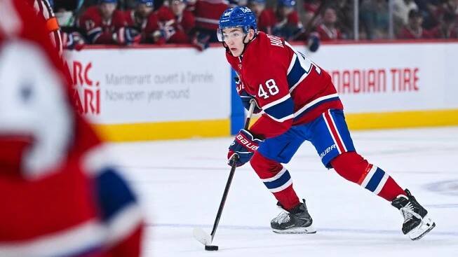 Nejlepší nováček minulé sezony NHL zůstane v Montrealu. Podepsal smlouvu do roku 2034