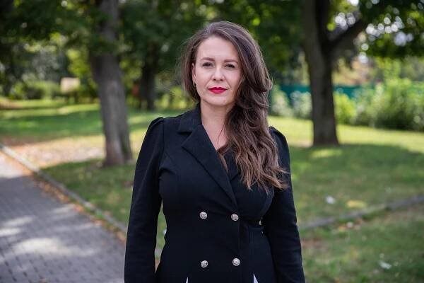 Slovně napadli i mě. V Praze zažívám útoky pravidelně, říká poslankyně Motoristů