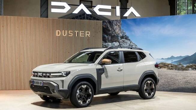 Dacie Duster a Bigster konečně v kombinaci čtyřkolky s automatem. A ve výjimečně úsporné podobě