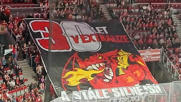 Ať žije Třinec, zdravil Hadamczik. Držím palce a věřím, že pohár zvednete