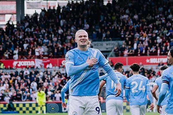 Premier League - souhrn 7. kola: Grealish utnul šňůru Crystal Palace, Haaland znovu pálil