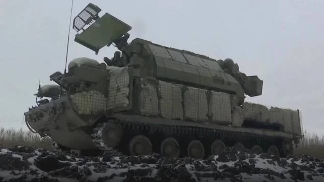 Video: PVO jednoznačně selhala, Rusové zasáhli raketou vlastní obytný dům. A lhali, že to provedli Ukrajinci