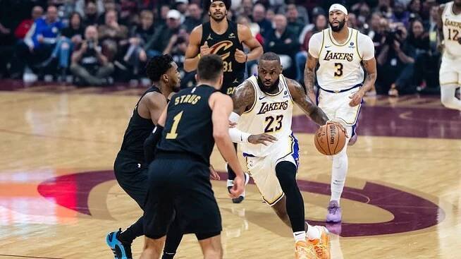 LeBron James přiznal, že konec kariéry se blíží. Lakers ale zatím neopouští
