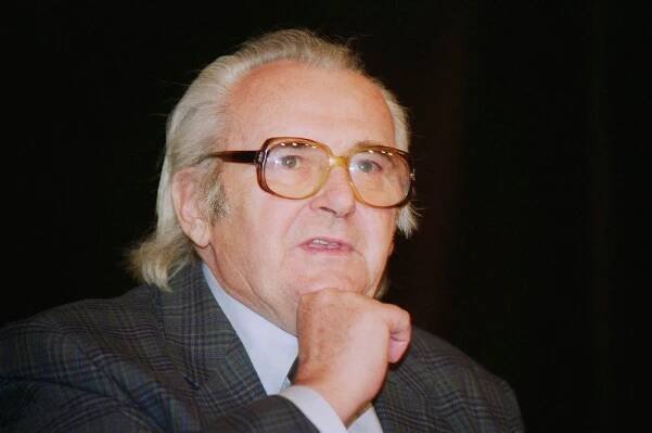Jiří Sovák nás naučil milovat nasupené morousy. Mistr protikladů zemřel před 25 lety