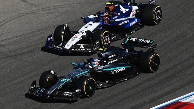 Sainz dostal za kolizi s Antonellim penalizaci pro Grand Prix Mexika