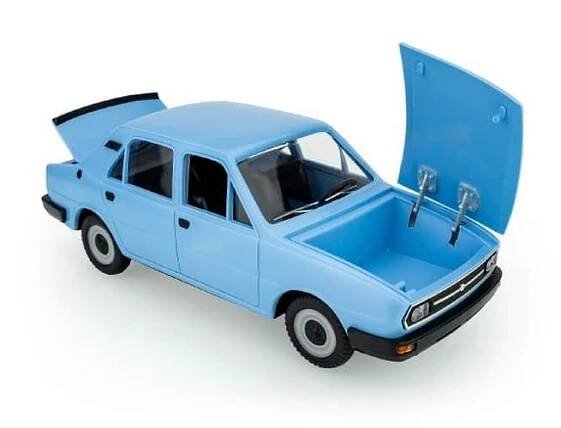 Auto Škoda 120 plast - model