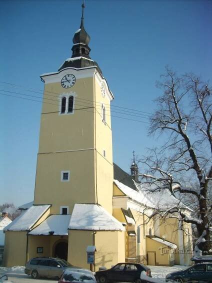 Farný kostol Povýšení sv. Kříže