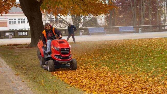 Malotraktor výrobce SecoGroup Jičín.