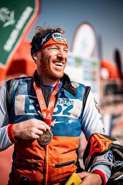 Jiří Brož dokončil Dakar s přetrženými vazy v koleni | Motorkáři.cz