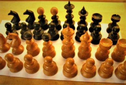 Dřevěné šachy - undefined