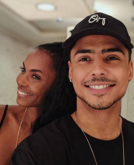 Quincy Brown Calls Late Mom Kim Porter the 'Most Important Woman': 'I Can Talk About Her Every Day'