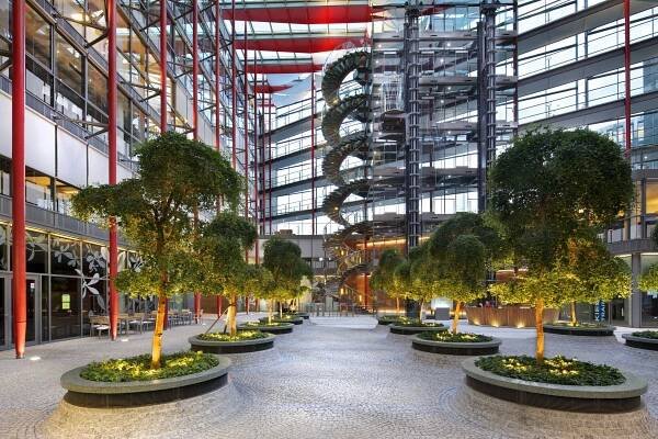 Karolinská, Karlín - Praha 8 | Pronájem, Administrativní budova, 3 500 m²