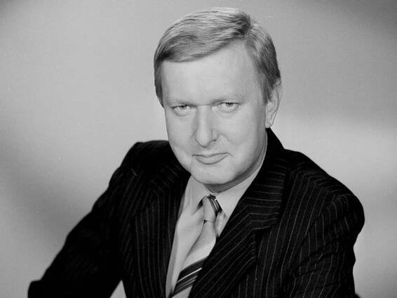 Miloš Frýba for president! Legendární hlasatel Československé televize se stal kultem a je dodnes oslavován