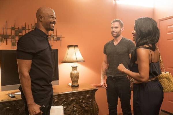 Smrtonosná zbraň - Musím to vědět - Z filmu - Damon Wayans, Seann William Scott, Keesha Sharp
