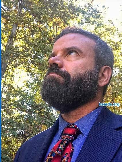 Tom's beard gallery image 3: great short full beard!